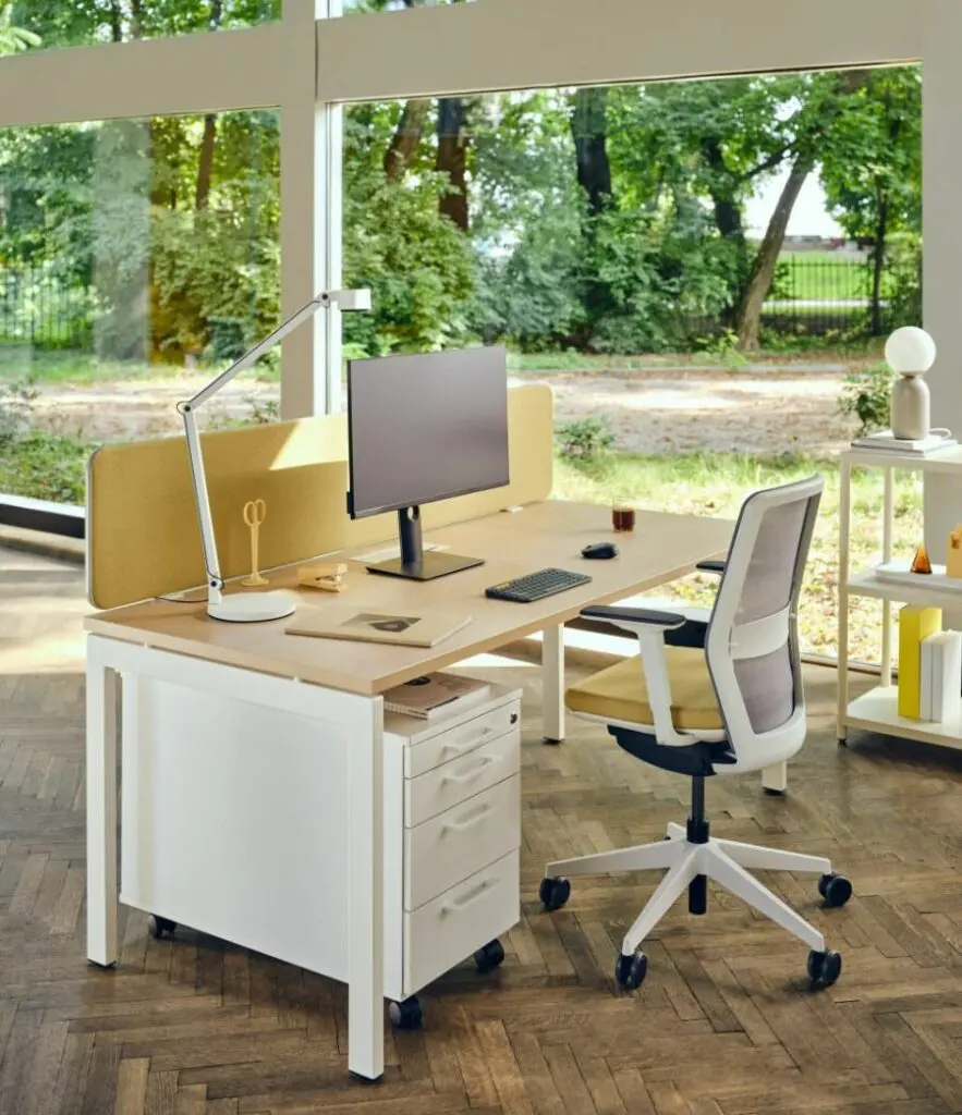 MDD Ogi Slide bench desking