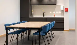 retail warehouse fit out26