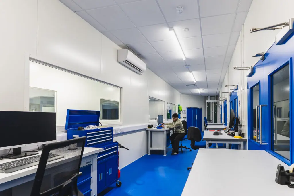 IO Empel 24 11 25 59